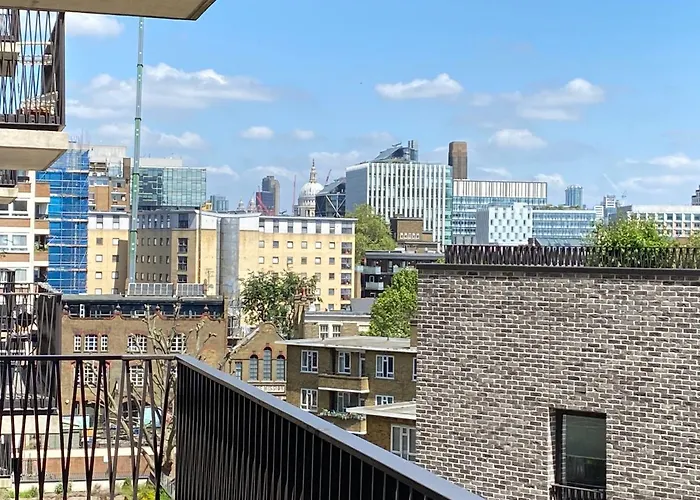 Club White London Bridge One Bedroom Apartment